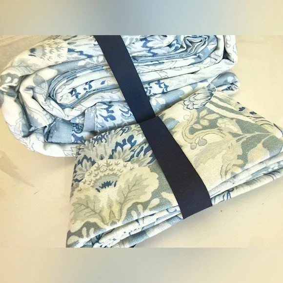 Pottery Barn Kravet Arboretum Floral Reversible Duvet Cover & Shams, Retail $449 - Picture 14 of 14